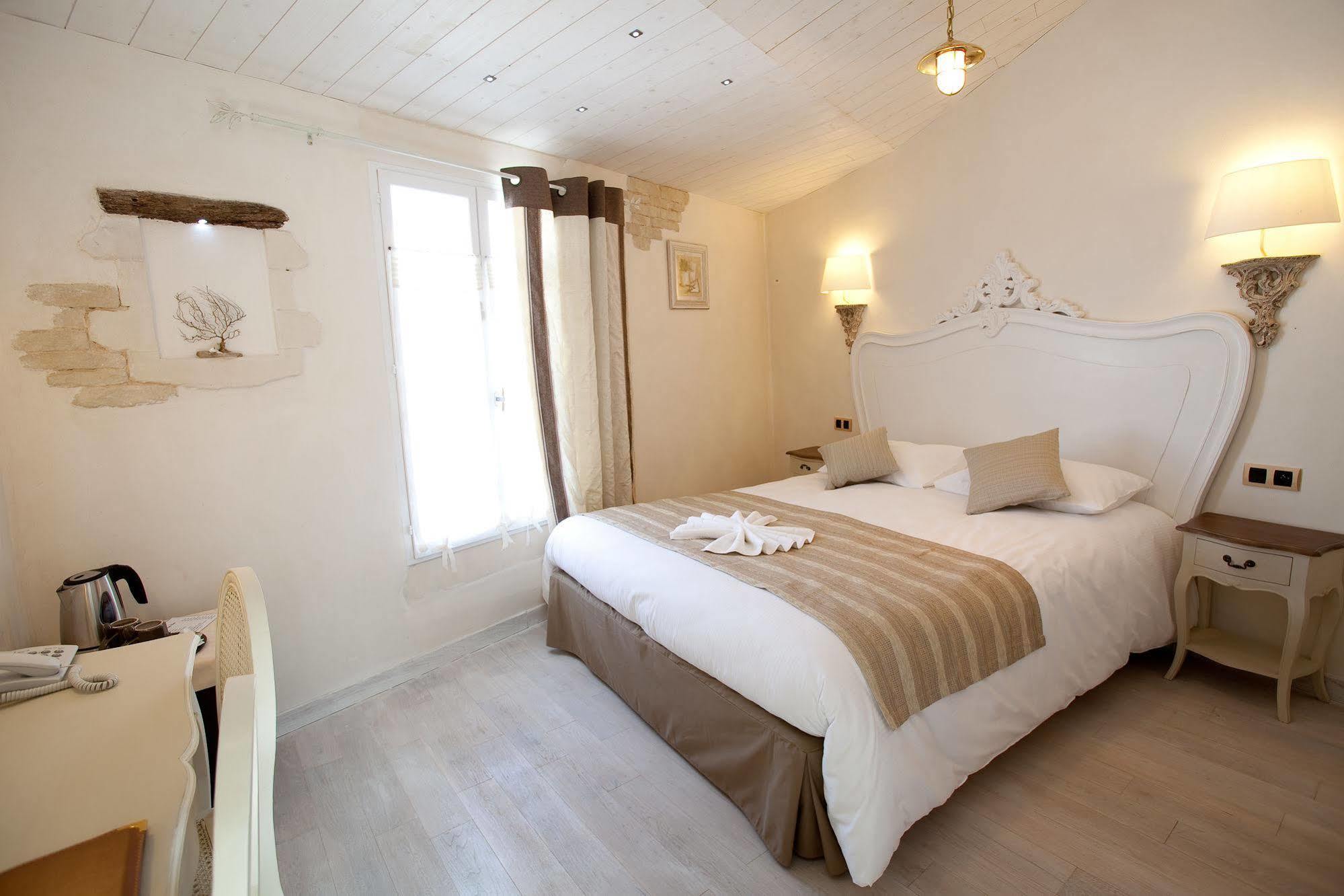 Chambre D'Hotes Hote Des Portes Ile De Re Les Portes-en-Re Exterior foto